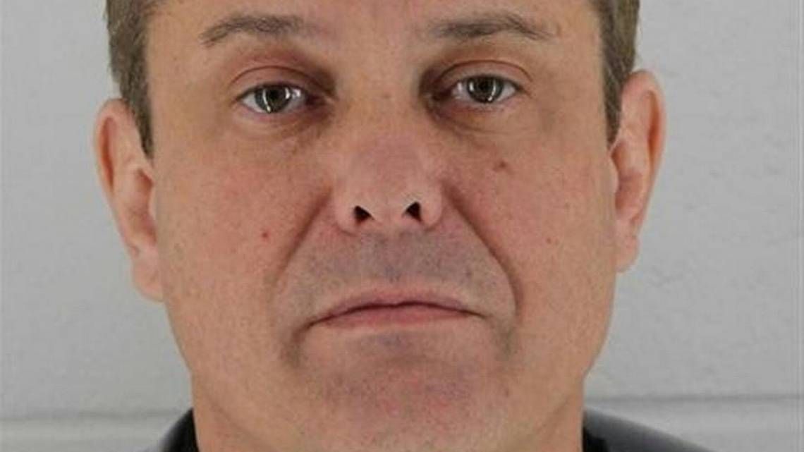 Former Kansas school choir director admits to sex with student