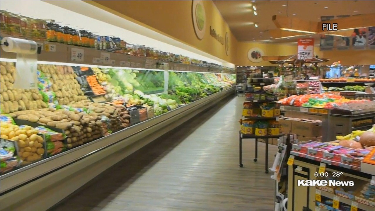 Shoppers react to drop in Kansas grocery tax KAKE