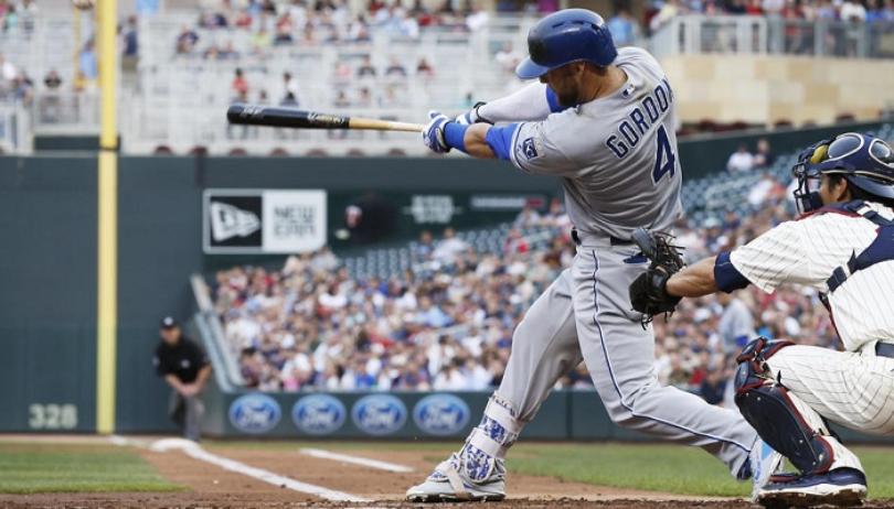 Joe Mauer has 2-run HR, 4 hits as Twins beat Royals