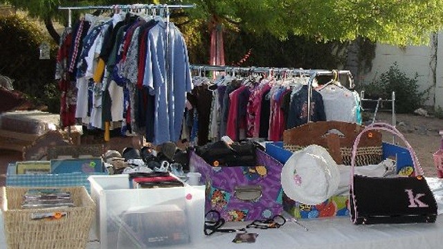 Wichita Launches Online Garage Sale Permits