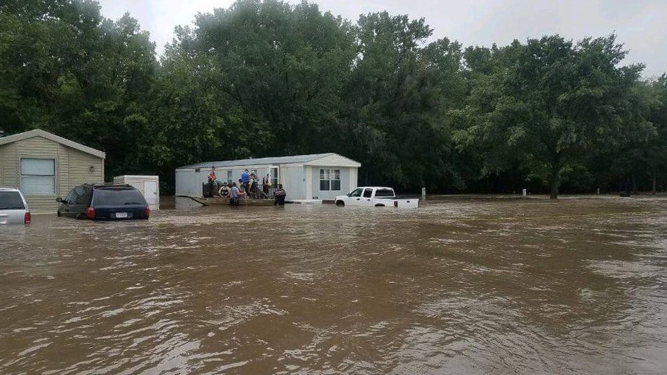 Over 300 people evacuated from flooded Kansas college town - KTEN.com