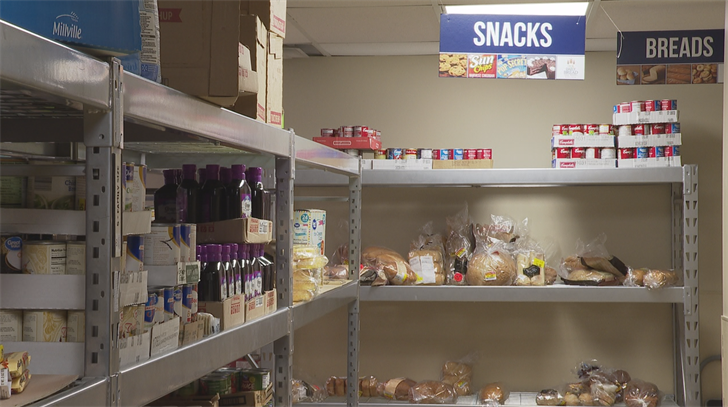 Federal Workers Turn To Food Pantries To Feed Their Families Dur