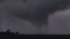 20190506_TonyLaubach_LewisKS_Tornado03