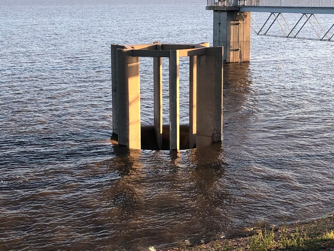 Cheney Lake opens flood gates