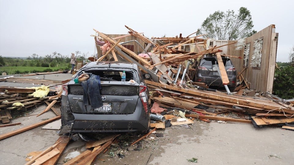 Businesses Giving Kansas Tornado Victims New Furniture
