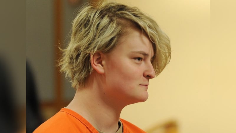 Anchorage Alaska - Teen allegedly killed friend after man online offered her $9 mil