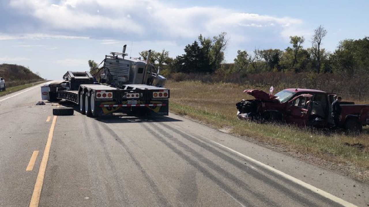 Woman killed, passenger seriously injured in Geary County Crash KAKE