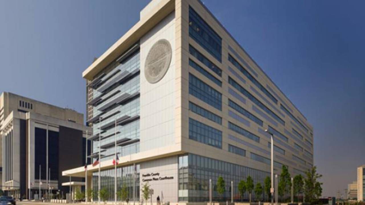 Mistrial declared after stun belt control falls in toilet