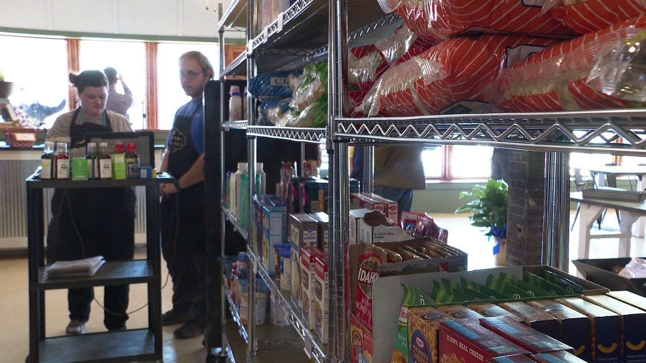 Studentrun grocery store opens in Butler County KAKE