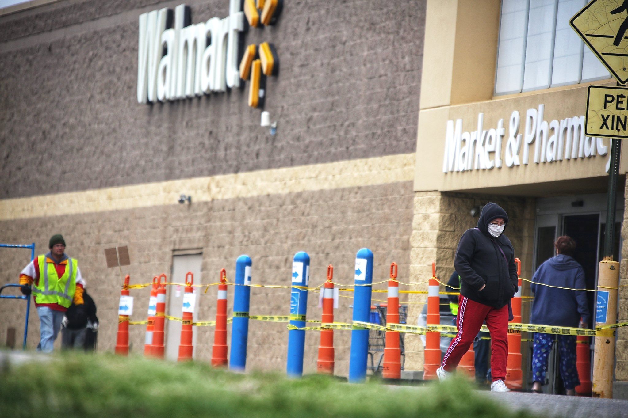 Walmart and Sam's Club employees are now required to wear face