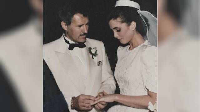 Alex Trebek S Wife Shares Wedding Photo In Heartfelt Message To