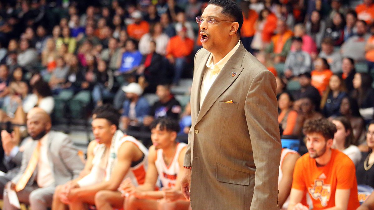 Coach, former WSU star Lew Hill dies - KAKE Coach, former WSU star Lew Hill dies - KAKE