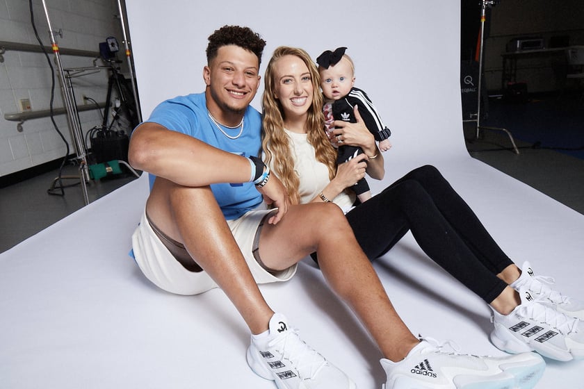 Mahomes family welcomes second child 