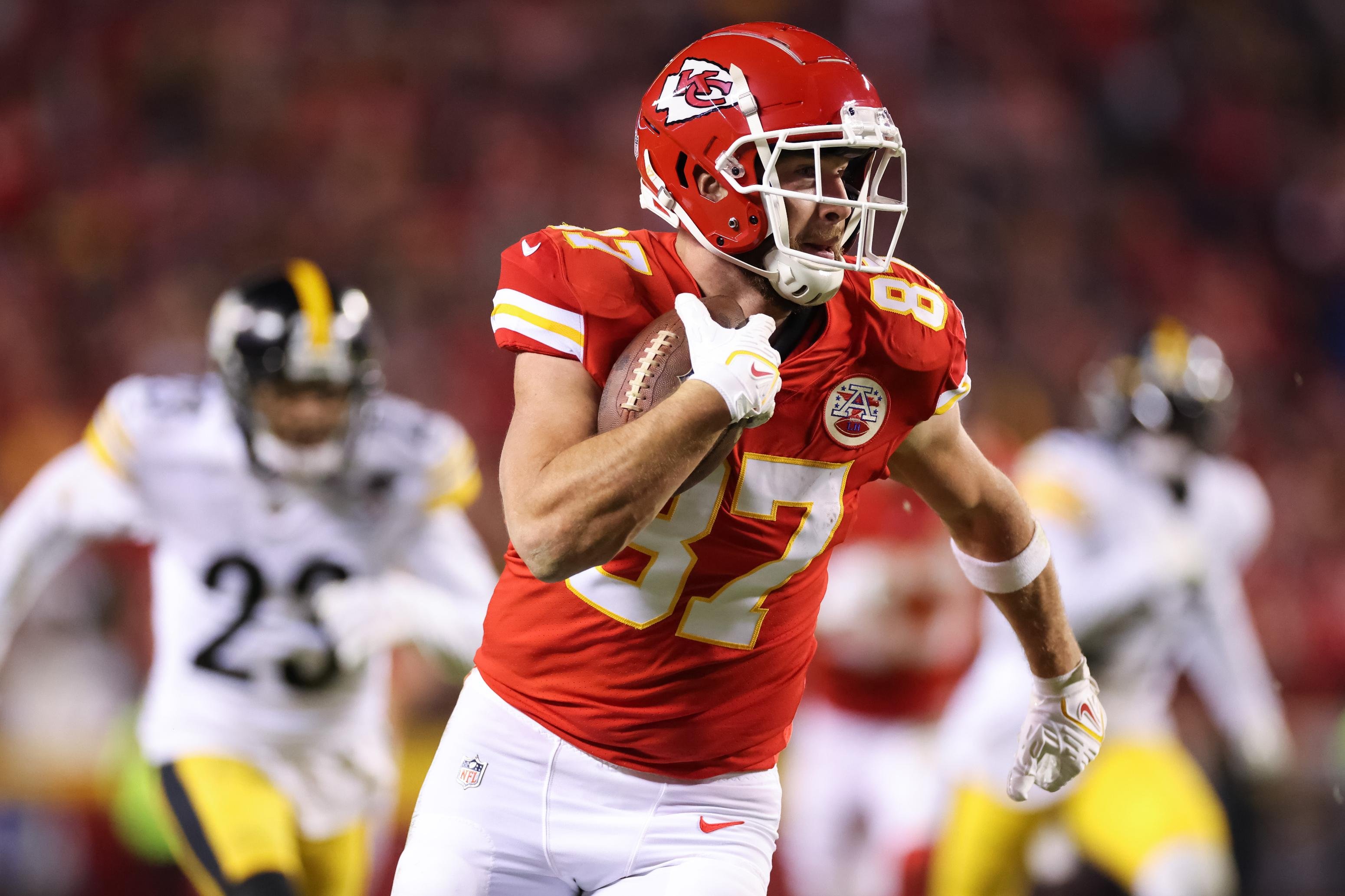 All this 99-year-old Missouri woman wants for Christmas is Chiefs star Travis  Kelce, Trending