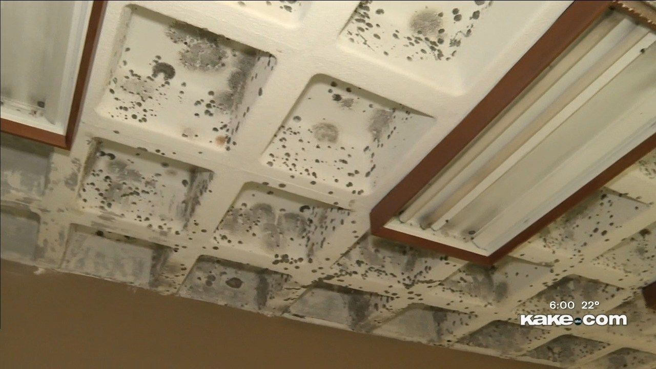 Tenants of Wichita apartment complex without water for multiple days KAKE