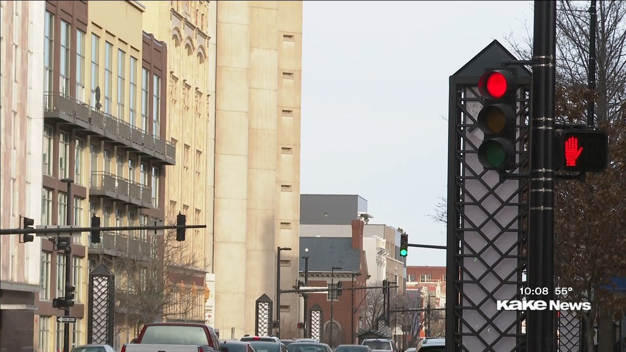 KAKE News Investigates: Wichita Traffic Lights Improvements - KAKE