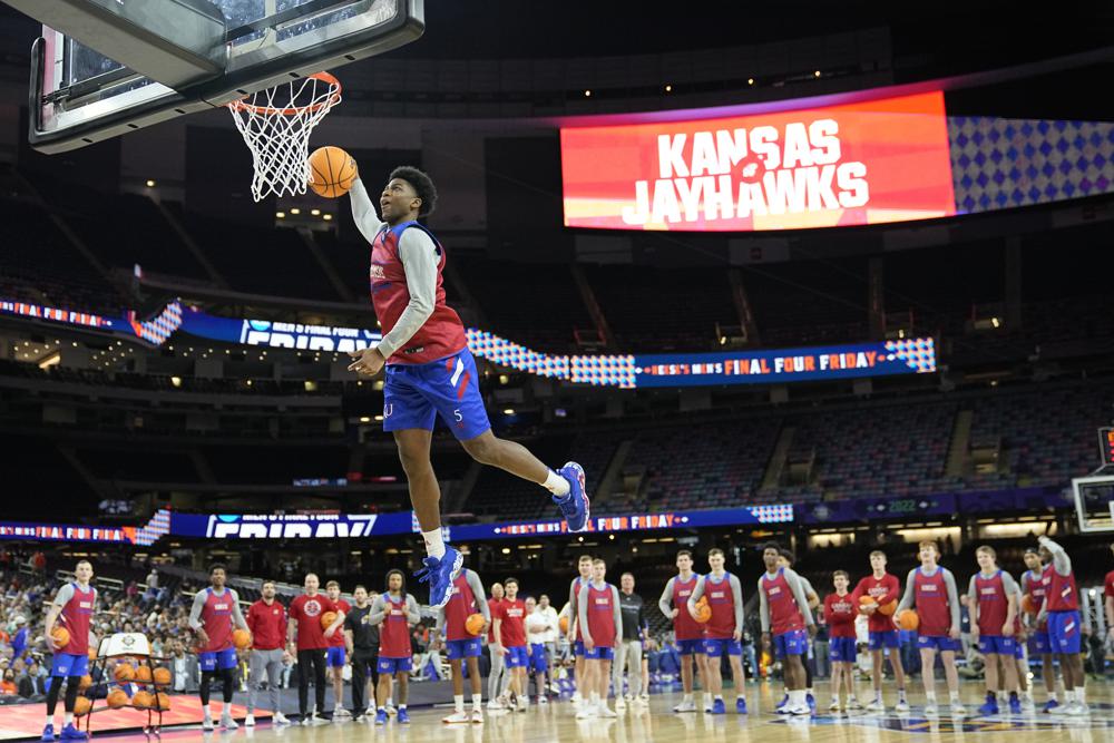 Villanova Rolls Over Kansas to Reach Its Second N.C.A.A. Final in