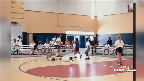 VanVleet drops kids with crossover at summer camp