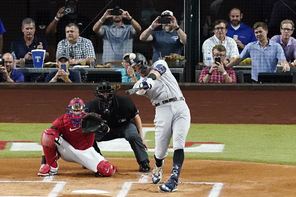 Aaron Judge tied legendary slugger Roger Maris with shocking