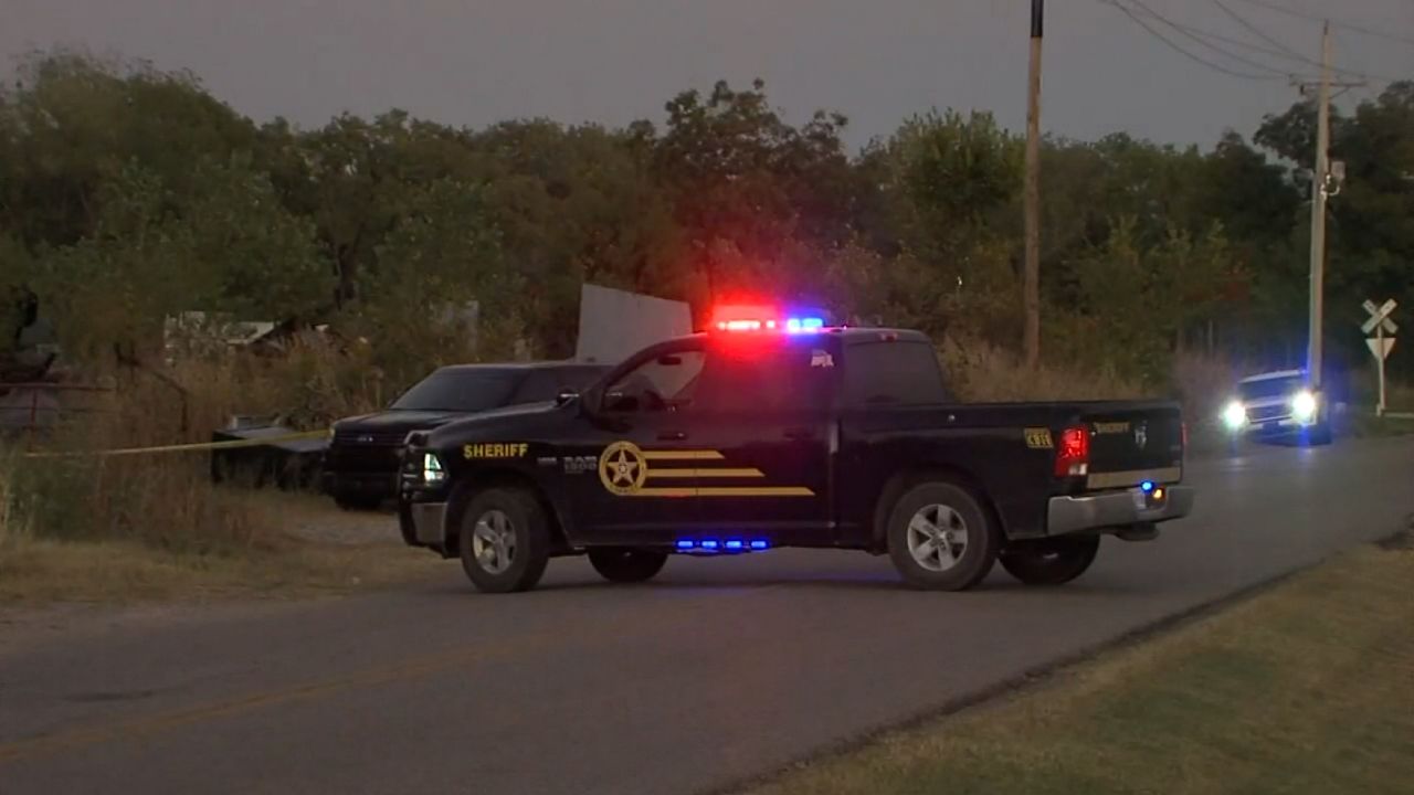 4 bodies pulled from an Oklahoma river amid search for missing b - KAKE