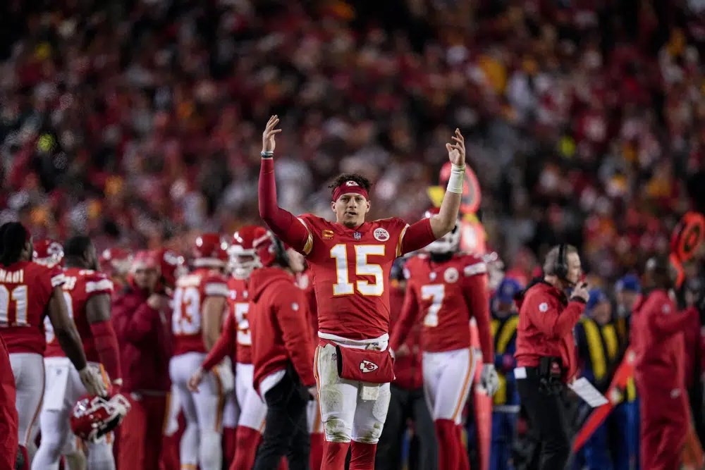 Chiefs top Bengals on last-second kick to win AFC title game