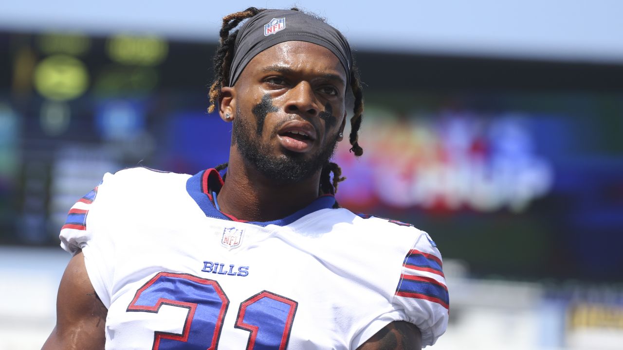 NFL players, communities rally for Bills safety Damar Hamlin