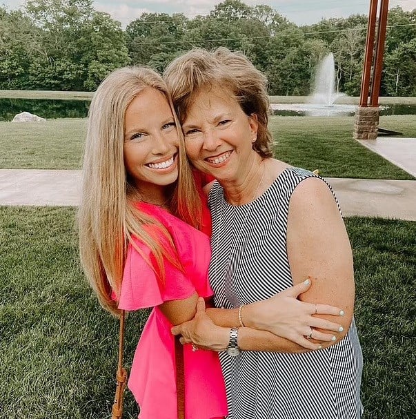 Cynthia Peak pictured with her daughter (family photo)