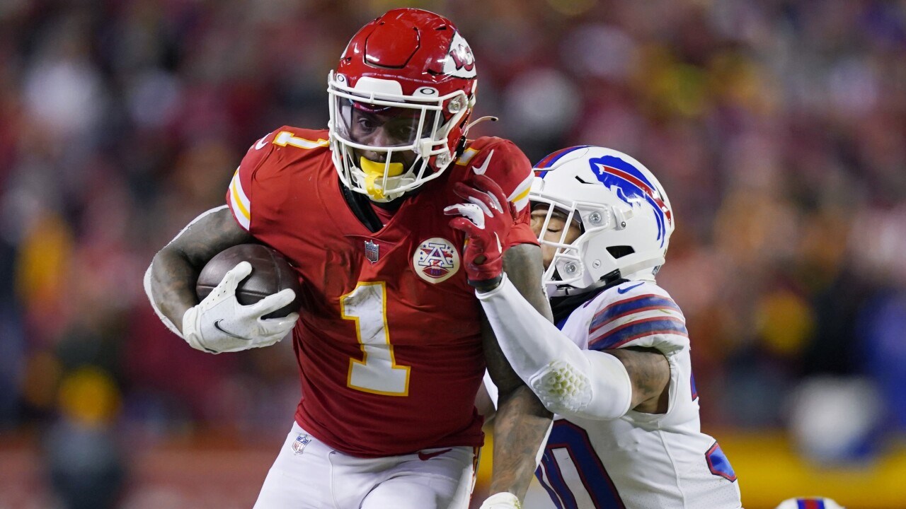 Chiefs re-sign Jerick McKinnon; decline 5th year option on Clyde  Edwards-Helaire