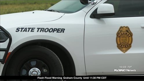 Car crash leaves two dead