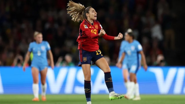 Carmona fires Spain into World Cup final with 2-1 win over Sweden