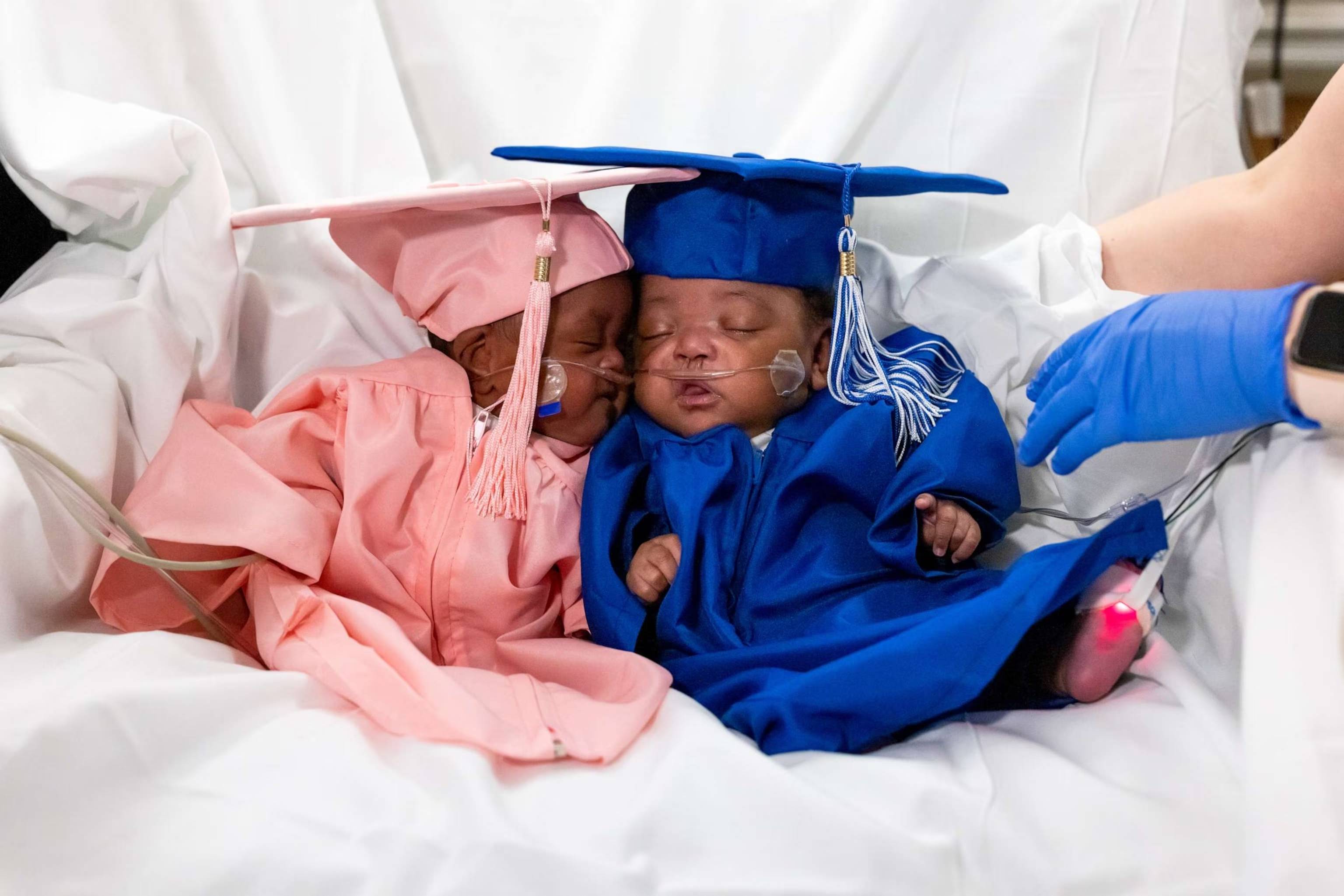 Twins Kimyah and DJ were able to go home after 138 days in the neonatal intensive care unit.