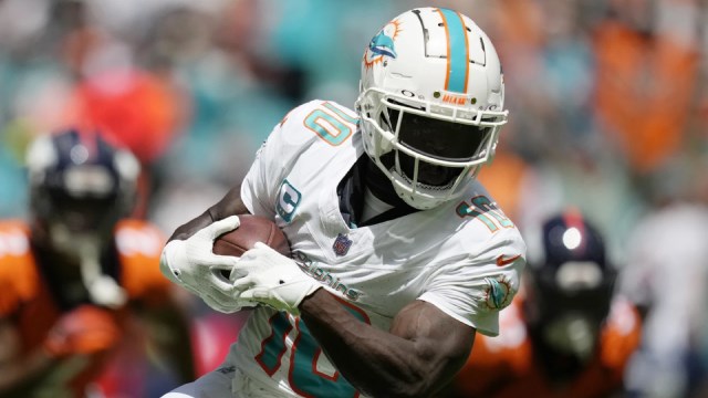 Dolphins rout Broncos 70-20, scoring the most points by an NFL team in a  game since 1966 - CBS Miami