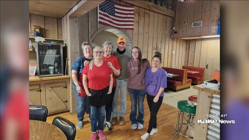Kevin Costner grabs lunch in Leon, Kan.