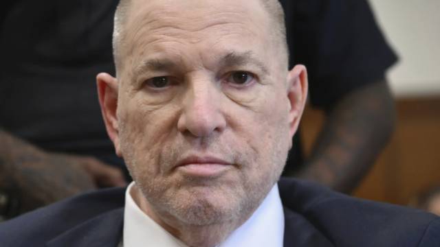 Harvey Weinstein May Face New Charges As More Accusers Come Forward New York Prosecutors Say Kake 